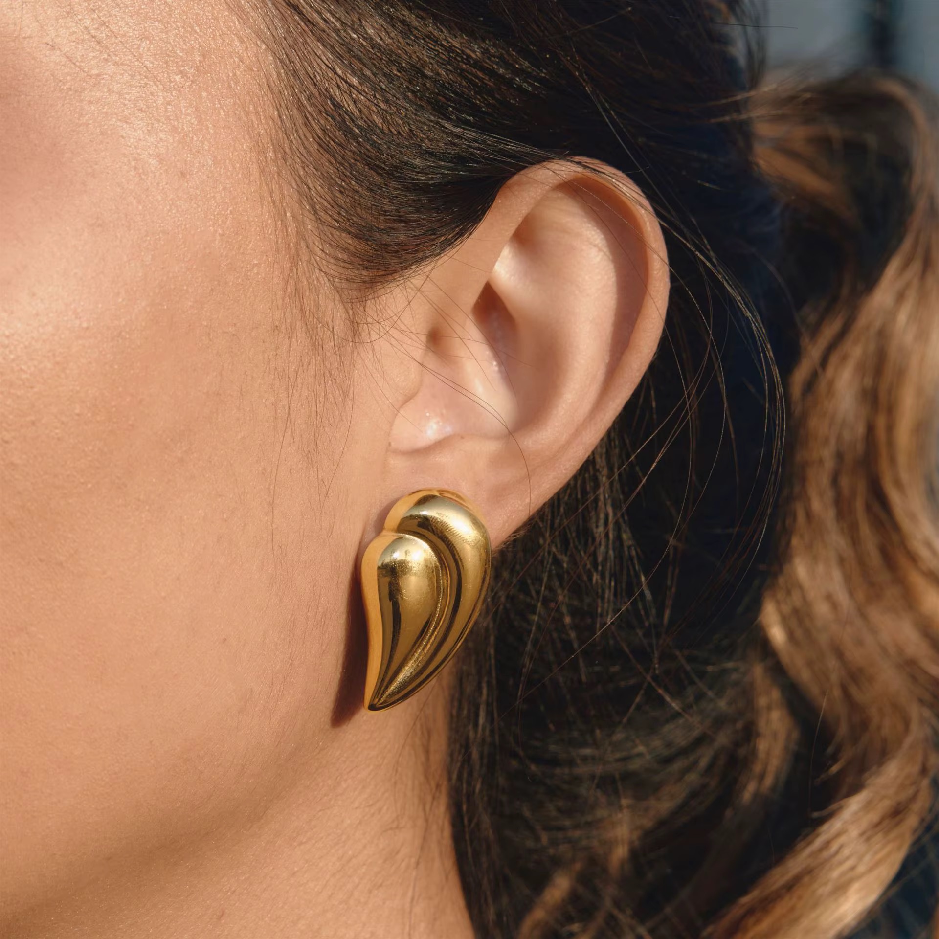 Angel Wings Stud Earrings - Image 2
