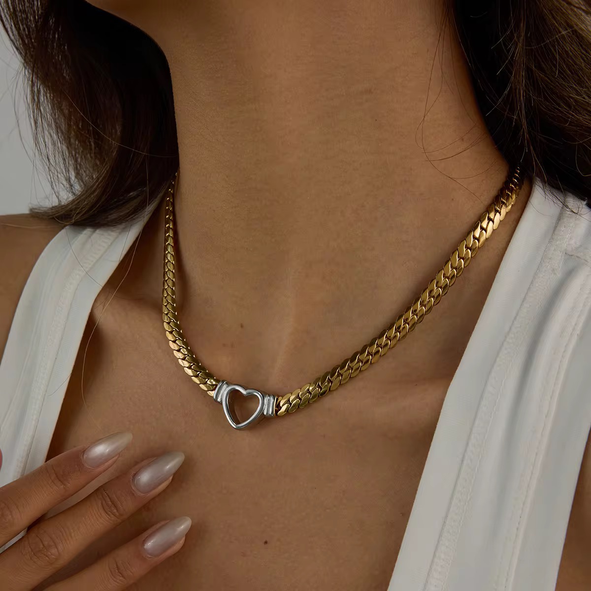 Heart Pendant Gold Choker Necklace