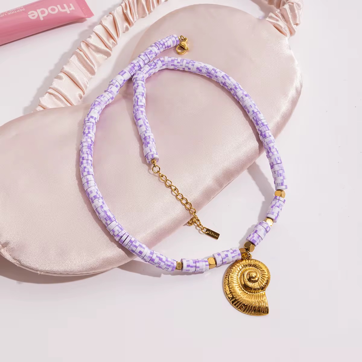 Clay Shell Conch Pendant Necklace