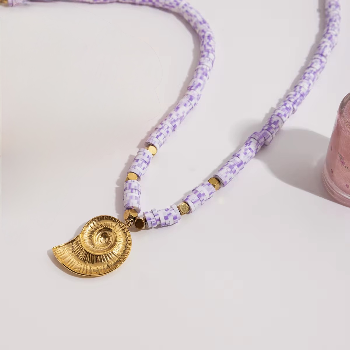 Clay Shell Conch Pendant Necklace - Image 4